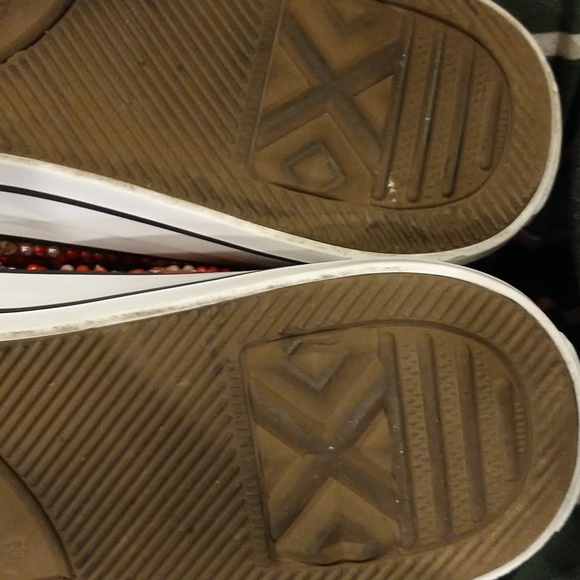 Cherry Pit Red Converse! - Picture 11 of 12